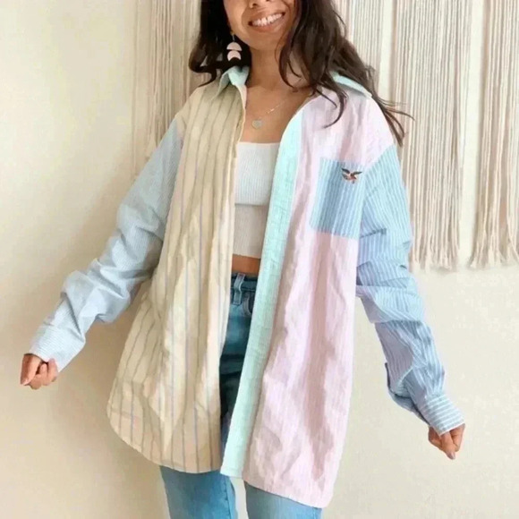 Multi color button front button down top - Picture 2 of 10